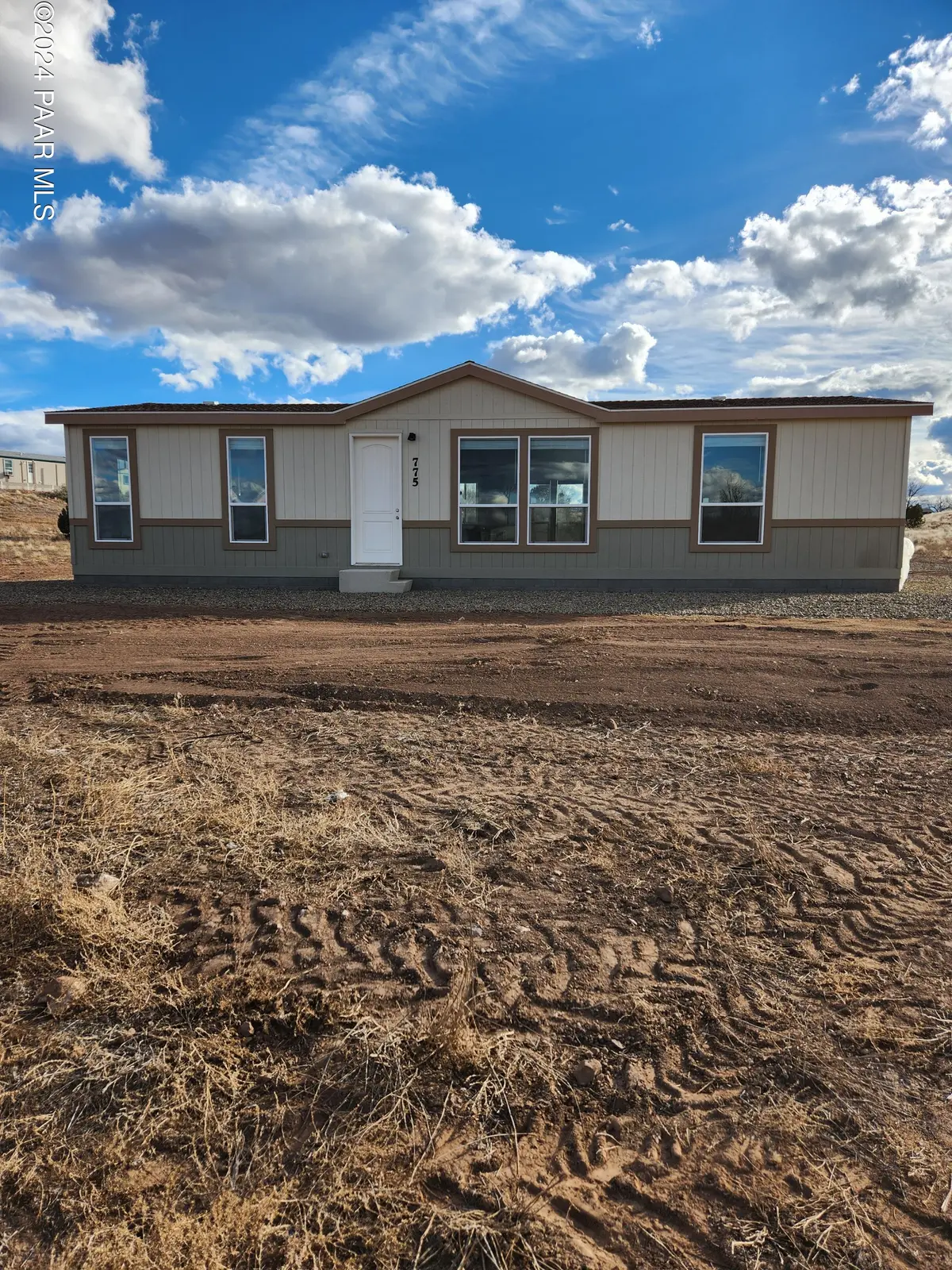 775 W Willow Wind TRL, Paulden, AZ 86334