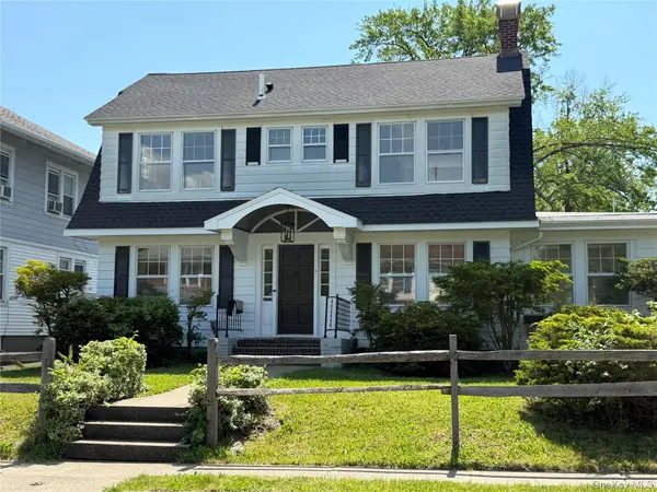 2 Jenkins Pkwy #4, Hudson, NY 12534