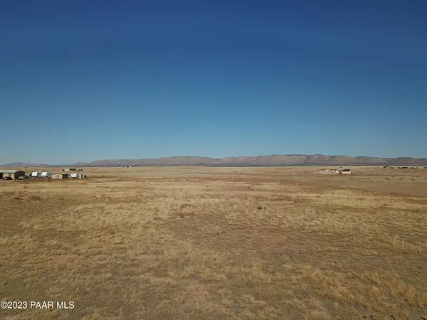 4600 W Duane LN, Paulden, AZ 86334