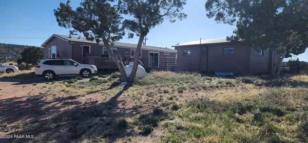 39110 W Old Highway 66, Seligman, AZ 86337