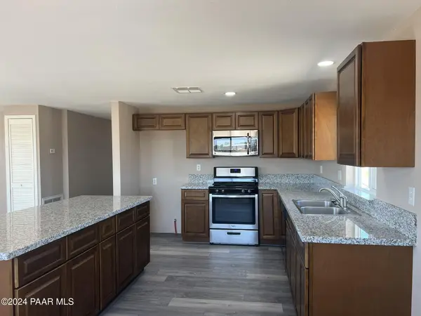 1700 W Carriage LN, Paulden, AZ 86334