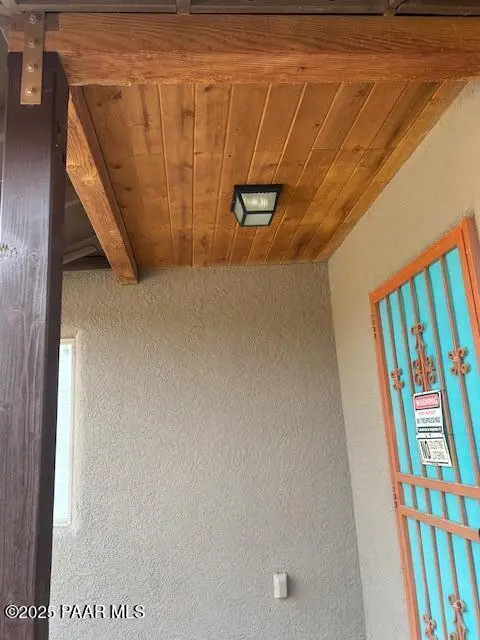 5575 N Debbie LN, Rimrock, AZ 86335