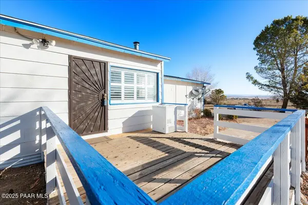 22990 N Post RD, Paulden, AZ 86334