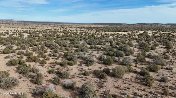 000 Pumphouse Road Seligman, AZ 86337