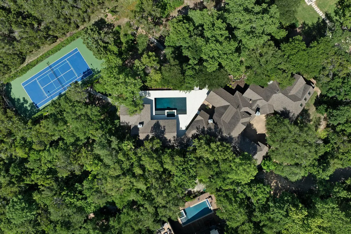 506 Konstanty CIR, West Lake Hills, TX 78746