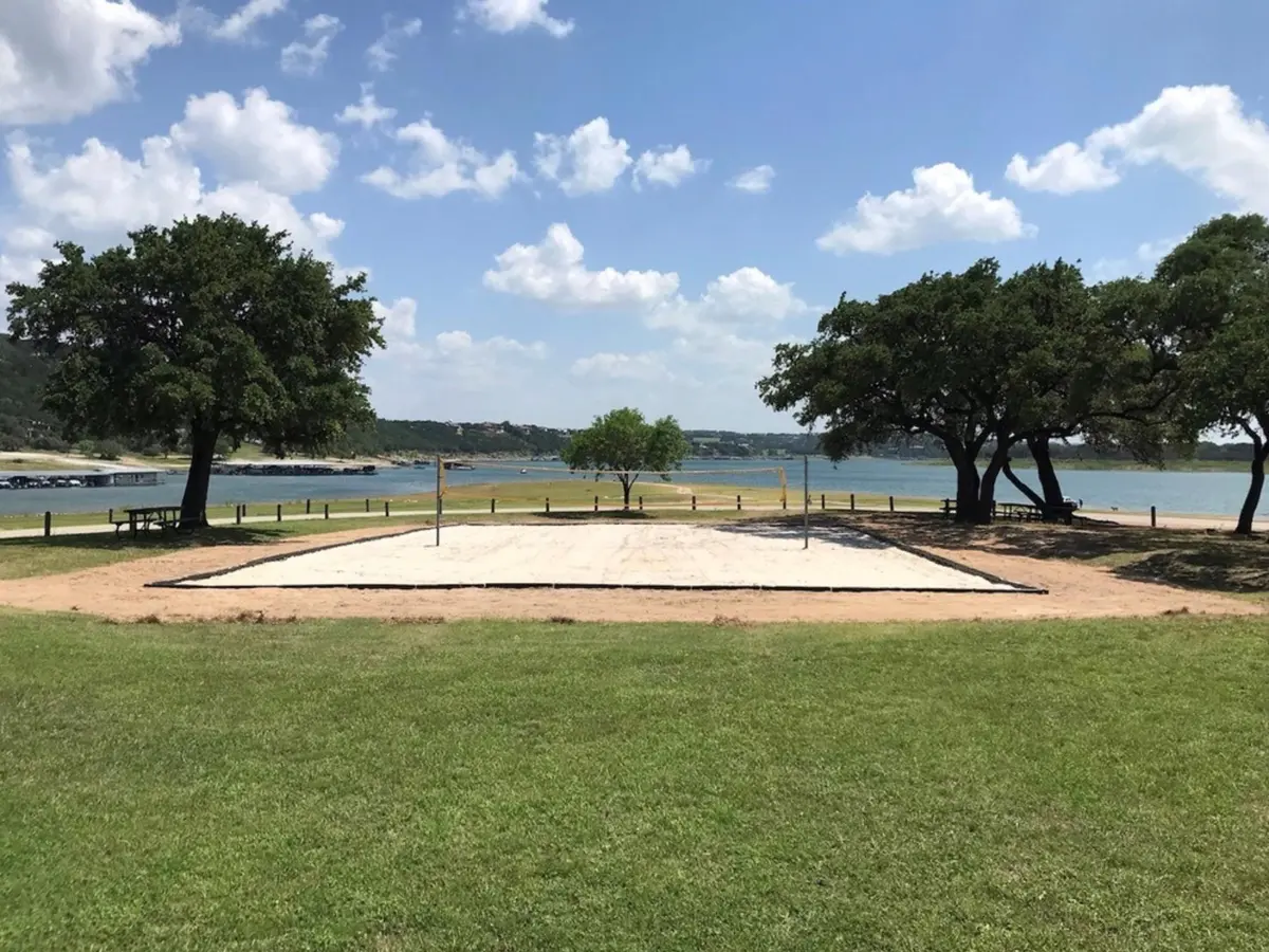 5606 Clubhouse DR, Lago Vista, TX 78645