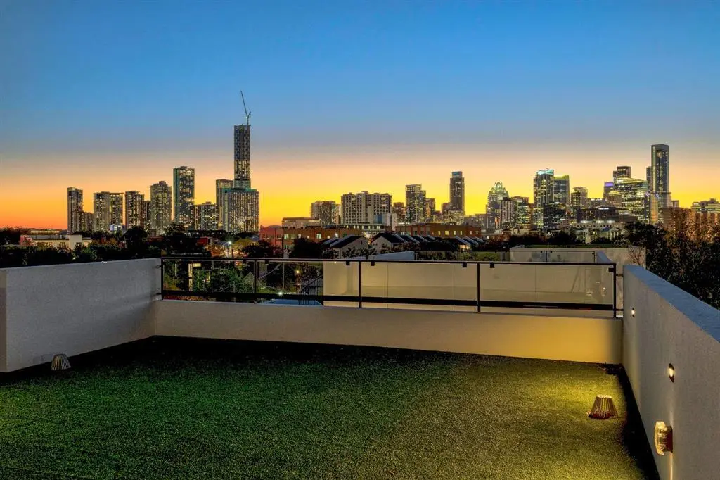 1175 Navasota ST #2, Austin, TX 78702