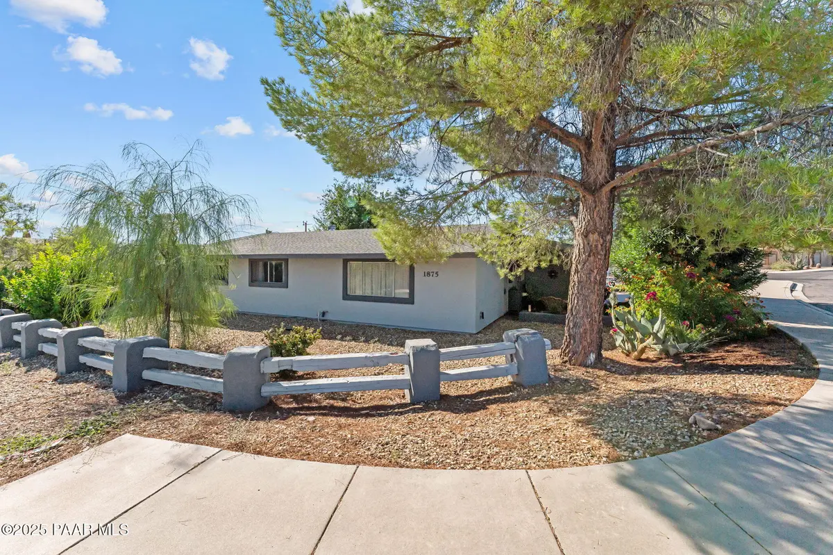 1875 W Aguila DR, Wickenburg, AZ 85390