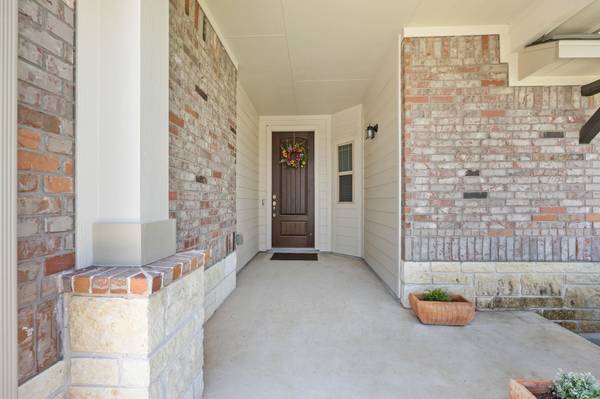532 Elm Green ST, Hutto, TX 78634