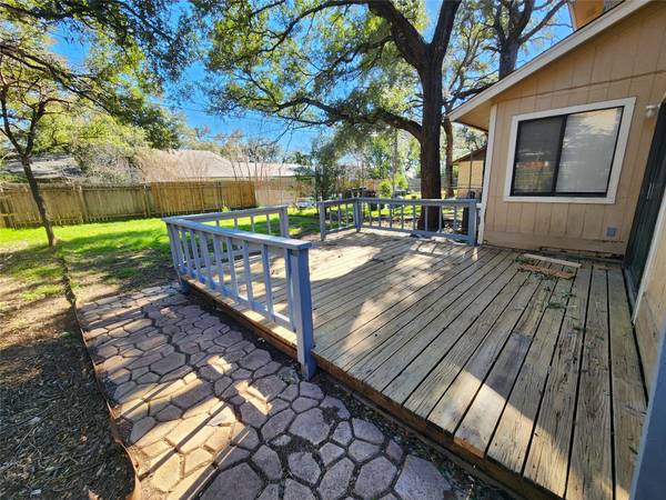 11809 Argonne Forest TRL #B, Austin, TX 78759