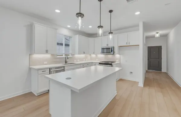 124 Adlai Ave, Georgetown, TX 78633