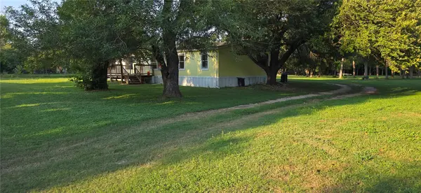 2305 Whirlaway DR, Del Valle, TX 78617