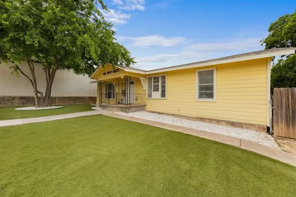 102 E Liberty Ave, Round Rock, TX 78664