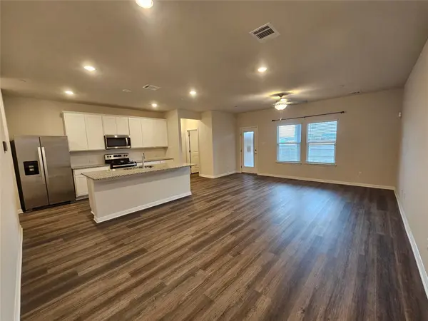 164 Texas Agate DR #4, Kyle, TX 78640