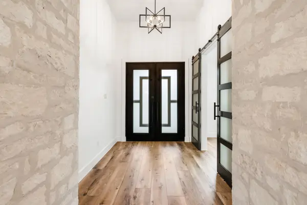 517 Vale Pond SPUR, Georgetown, TX 78633