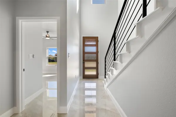 500 Treaty Oak DR, Georgetown, TX 78628