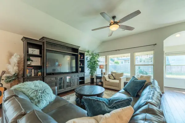 236 Crystal City CRK, Buda, TX 78610