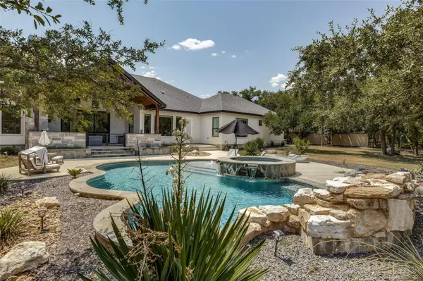 550 Saxet TRL, Spring Branch, TX 78070