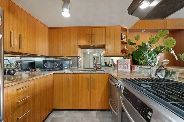 1800 Lavaca ST #A-208, Austin, TX 78701