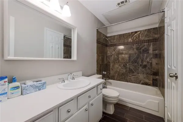 807 W 25th ST #206, Austin, TX 78705