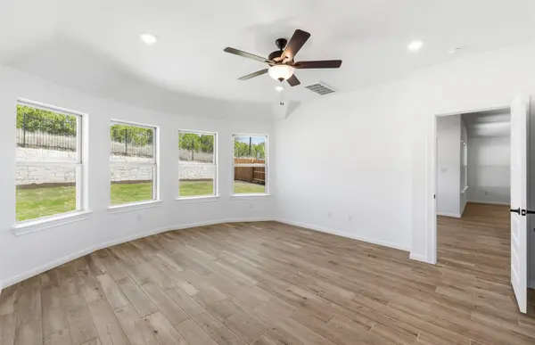 7005 Cliff Rose DR, Spicewood, TX 78669