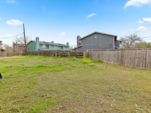 8412 Garcreek CIR #B, Austin, TX 78724