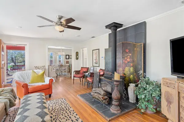 419 Broadway ST, Marble Falls, TX 78654