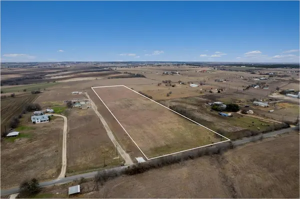 365 County Road 153, Georgetown, TX 78626
