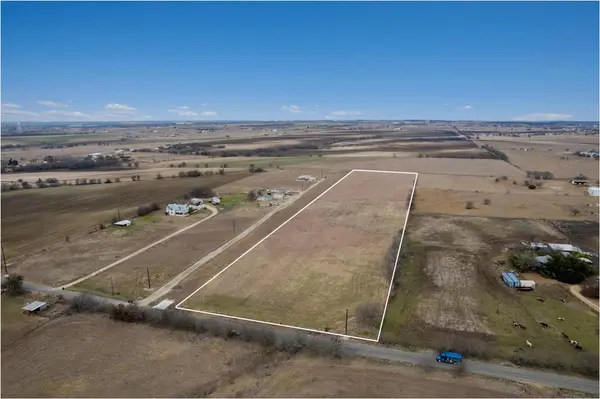 365 County Road 153, Georgetown, TX 78626
