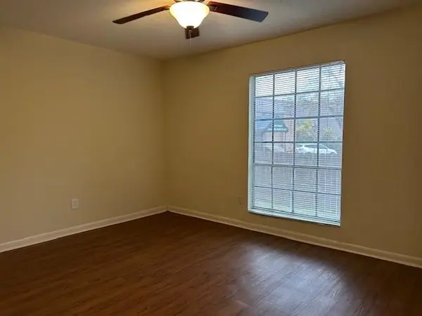4709 Harmon Ave #313, Austin, TX 78751