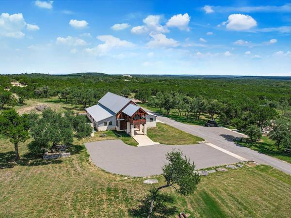 453 LONE MAN MOUNTAIN RD, Wimberley, TX 78676