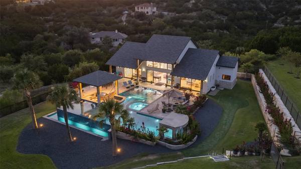 1300 Sparrow LN, Austin, TX 78734