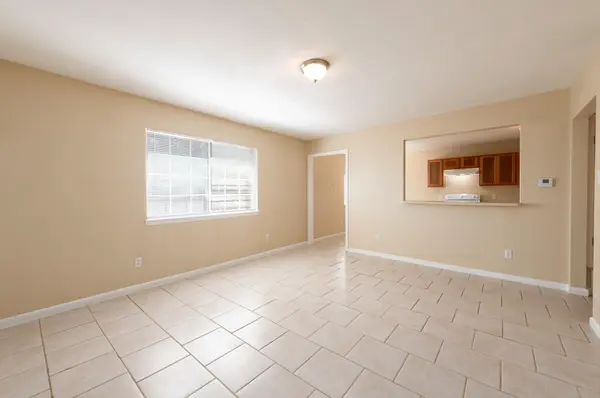 7300 Twin Crest DR #201, Austin, TX 78752