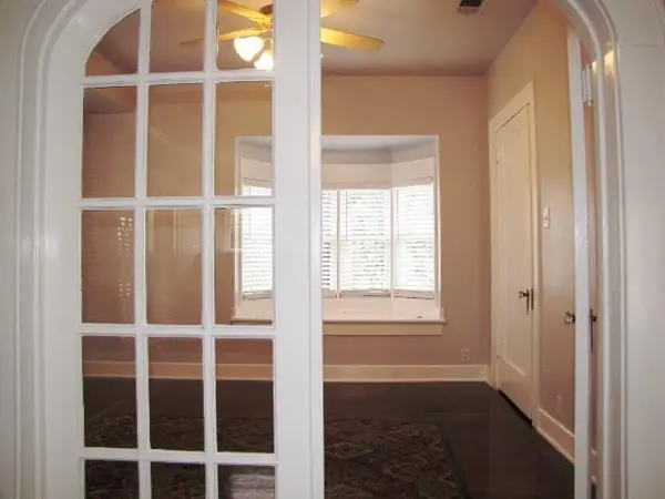 310 W University Ave #2, Georgetown, TX 78626
