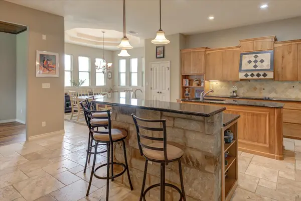 208 Colina Cove DR, Kingsland, TX 78639