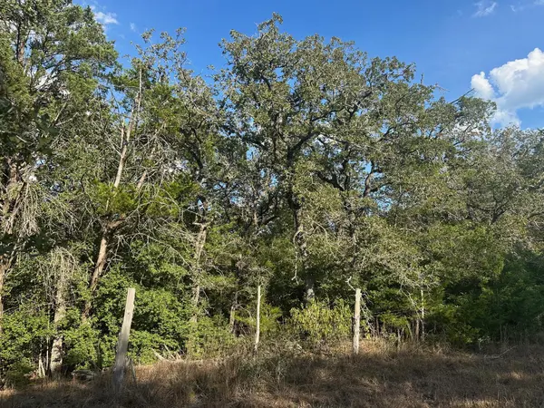 000 Rook RD, West Point, TX 78963