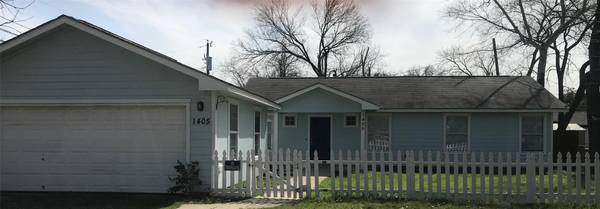 1405 Circle DR, Round Rock, TX 78664