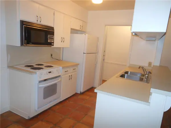 2308 Barton SKWY NW #B, Austin, TX 78704