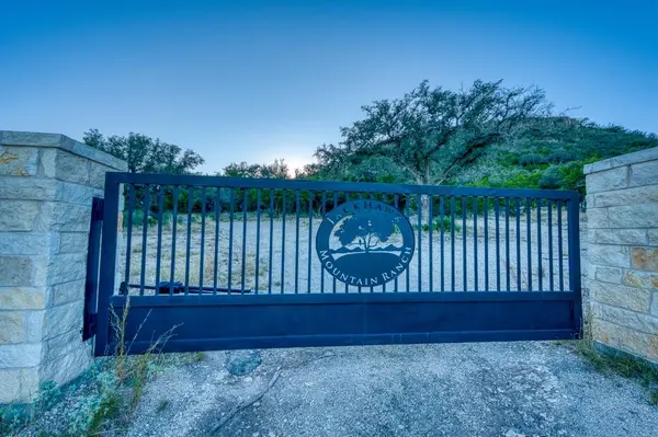 32901 Texas Hwy 55, Uvalde, TX 78801