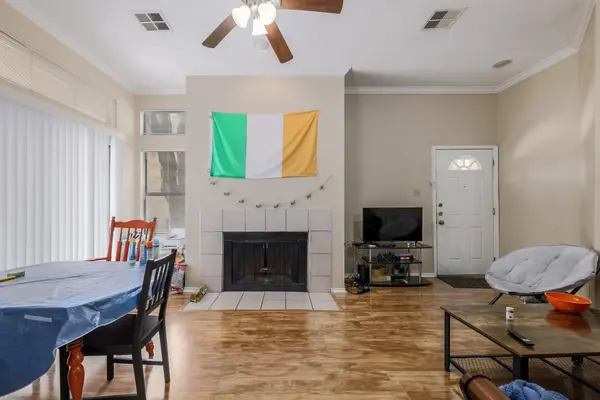 2802 Nueces ST #101, Austin, TX 78705
