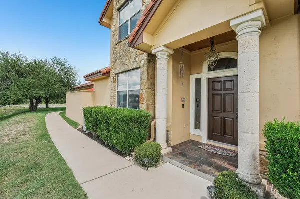 2010 American DR #2, Lago Vista, TX 78645