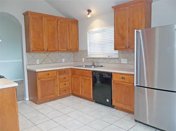 110 Fossil TRL, Leander, TX 78641