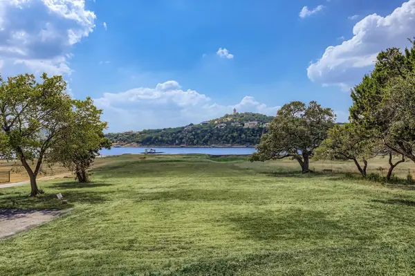 17307 E Darleen DR, Leander, TX 78641