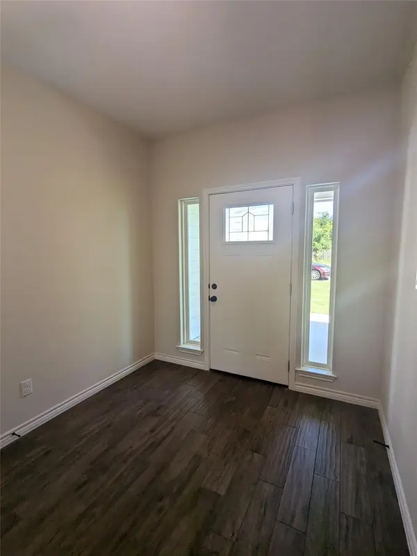 1708 E Ave G, Lampasas, TX 76550