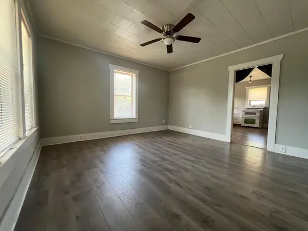 916 W Live Oak ST W, Austin, TX 78704