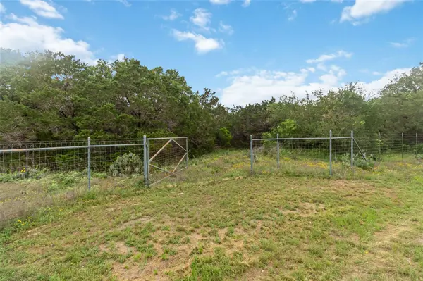 1306 Thousand Oaks LOOP, San Marcos, TX 78666