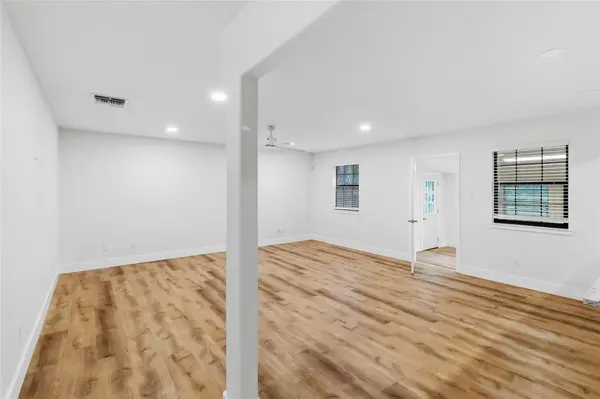 326 Pine View LOOP, Bastrop, TX 78602