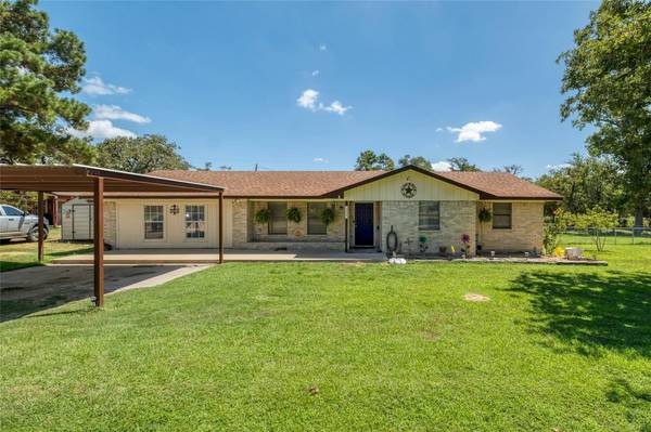 132 Oak Park One, Rockdale, TX 76567