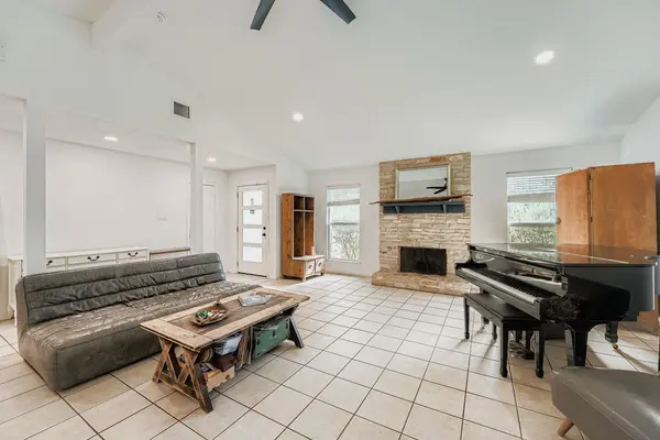 7715 Manassas DR, Austin, TX 78745