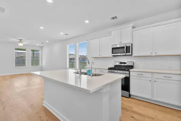 193 Weaver LN, Bastrop, TX 78602